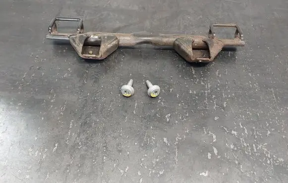 Skoda Superb B5 (3U) ISOFIX Bracket 8D0813545