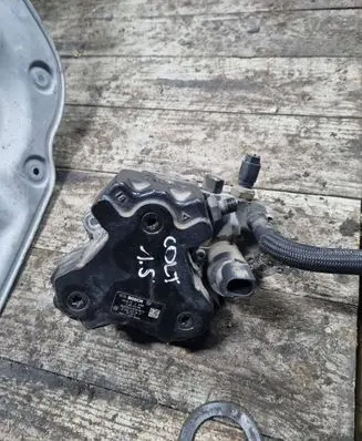 Mitsubishi Colt Fuel injection high pressure pump A6400700601 0445010096