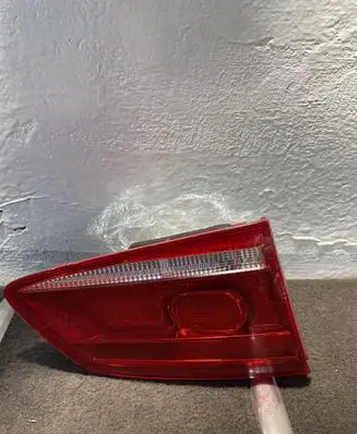 Volkswagen PASSAT B7 Tailgate rear/tail lights 3AF945093M 3AF945093