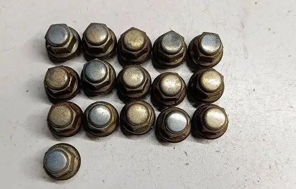 Toyota Verso Nuts/bolts 314