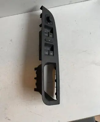Volkswagen Golf V Electric window control switch 1K4868049