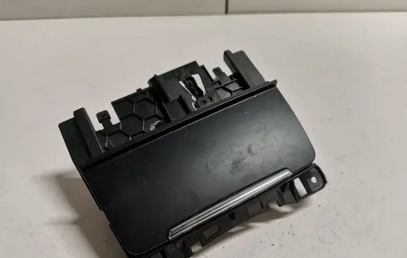Ashtray (front)
