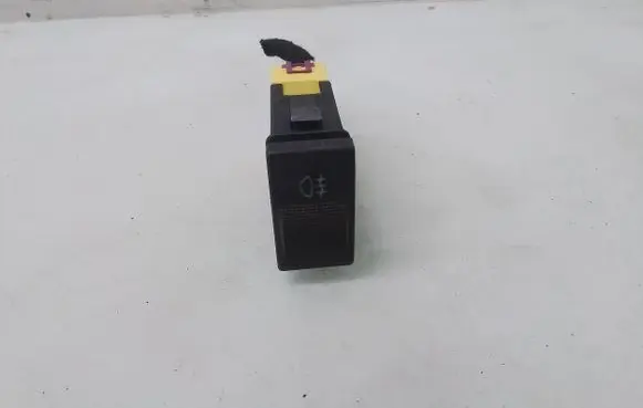 Fog light switch