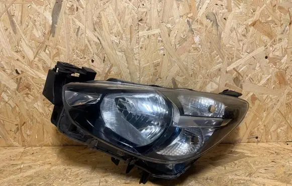 Mazda 2 Headlight/headlamp DB5J 51040