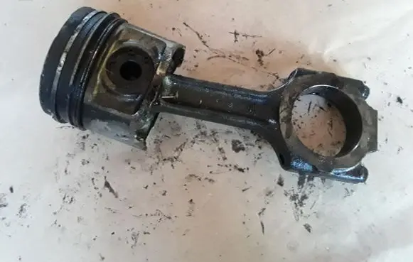 Fiat Stilo Piston with connecting rod NOCODE