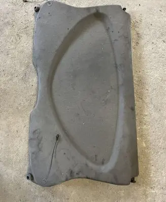 Parcel shelf