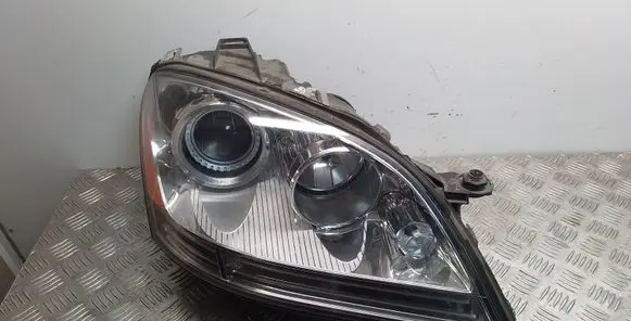 Mercedes-Benz ML W164 Headlight/headlamp