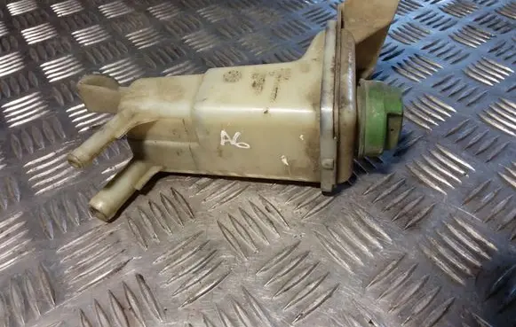 Audi A6 S6 C5 4B Power steering fluid tank/reservoir 8D0422373C