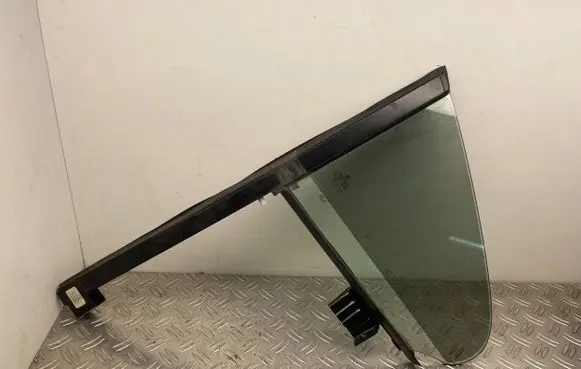 Volkswagen PASSAT CC Rear vent window glass 3C8845215
