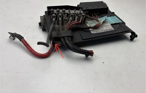 Volkswagen Polo Fuse module 6Q0937550F 6Q0971228F