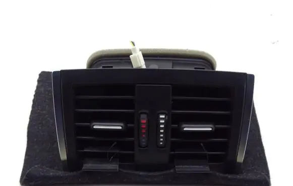 BMW 4 F32 F33 Rear air vent grill 9207330