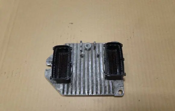 Opel Zafira A Engine control unit/module ECU 55351703