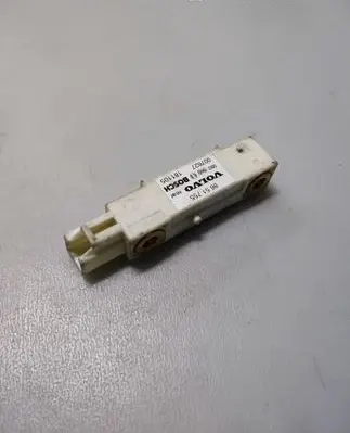 Volvo XC90 Airbag deployment crash/impact sensor 8651755 007627 181105