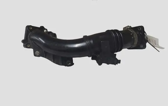 Volvo V40 Intercooler hose/pipe AV609351BC
