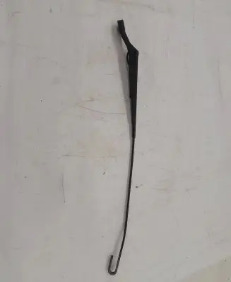 Volkswagen PASSAT B5 Front wiper blade arm