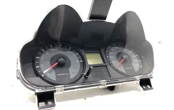 Speedometer (instrument cluster)