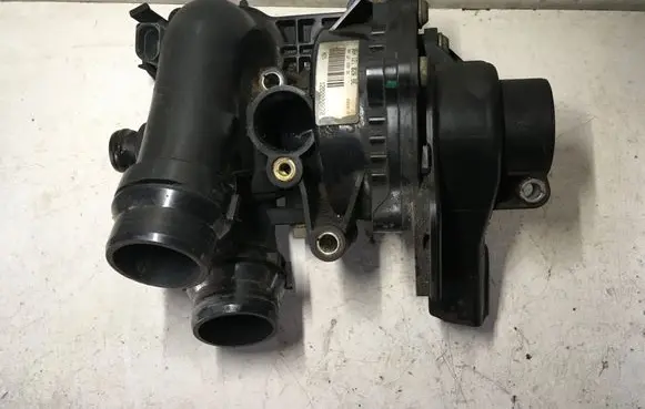 Skoda Octavia Mk2 (1Z) Water pump 06H121026BE