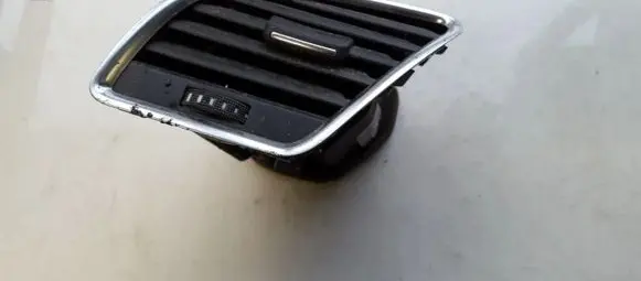 Audi A4 S4 B8 8K Dash center air vent grill 8T2820901
