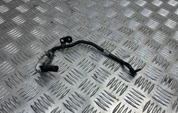 Audi SQ7 Turbo turbocharger oiling pipe/hose 057121662E
