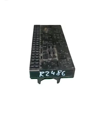 Audi 200 Fuse module 443941822B