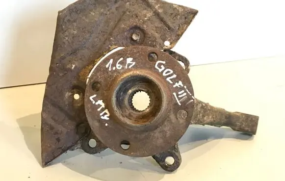 Volkswagen Golf III Front wheel hub spindle knuckle