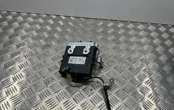 Keyless (KESSY) go control unit/module