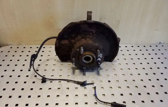 Mitsubishi Outlander Front wheel hub