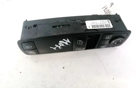 Mercedes-Benz B W245 Electric window control switch A1698206410 03728250