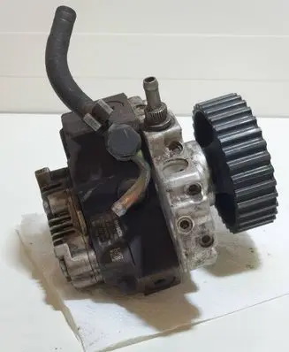 Opel Astra H Fuel injection high pressure pump 8973279242 0445010086