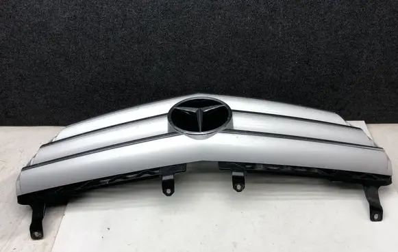 Mercedes-Benz R W251 Front grill A2518880223 A2518800483