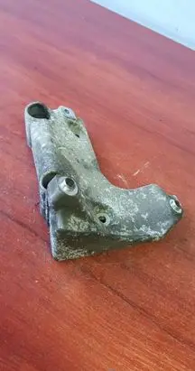 BMW 3 E46 A/C compressor mount bracket 7505980