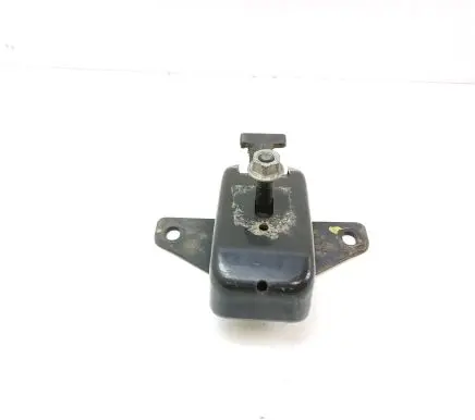 Volkswagen Amarok Engine mount bracket 2H0199256 2H0199256A