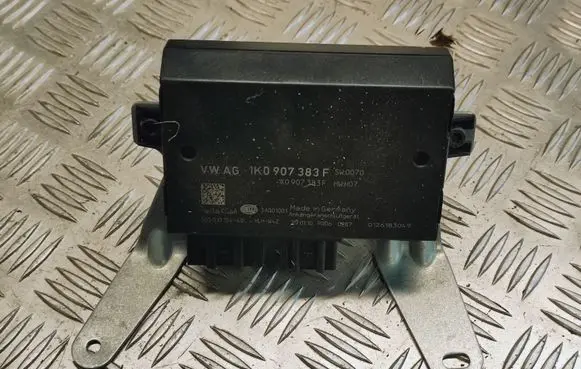 Volkswagen Golf VI Tow bar trailer control unit/module 1K0907383F