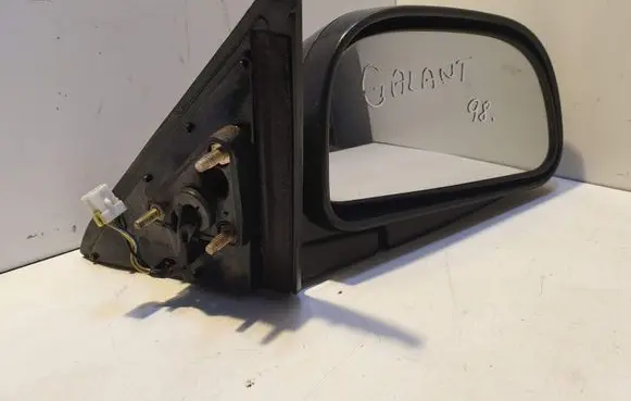 Mitsubishi Galant Front door electric wing mirror E4012092