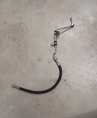 Audi Q3 F3 Fuel injector supply line/pipe RSGUV1