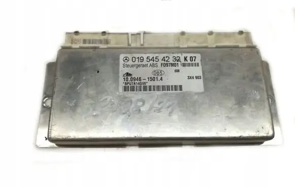 Mercedes-Benz C W202 Engine control unit/module 0195454232K07