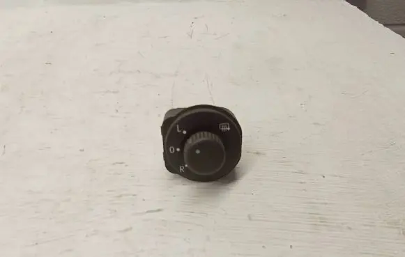 Volkswagen Beetle A5 Wing mirror switch 5C1959565B 094304S