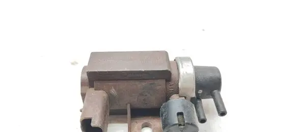Ford Focus Turbo solenoid valve 9650098380 72832804 04T051