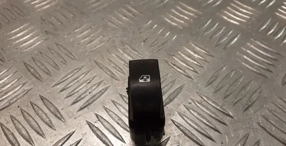 Renault Megane II Electric window control switch 28082