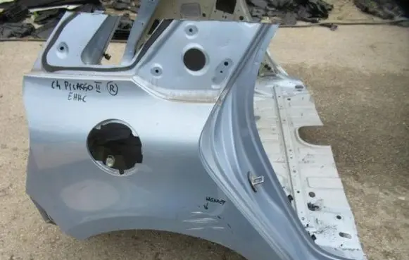 Citroen C4 II Picasso Rear quarter panel 1585