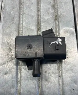 BMW 3 E90 E91 Exhaust gas pressure sensor 7805152