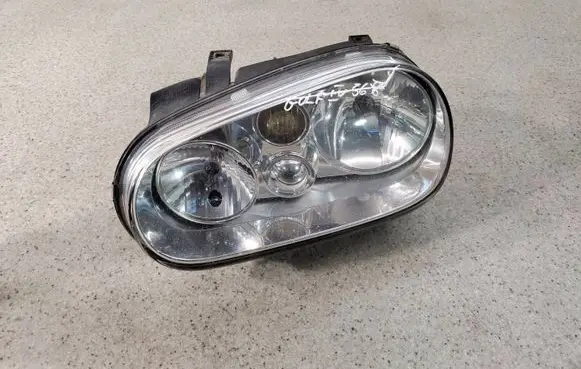 Volkswagen Golf IV Headlight/headlamp 