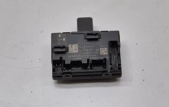 Volkswagen PASSAT B8 Door control unit/module 5Q4959593E