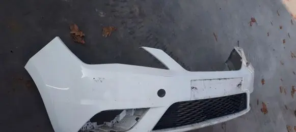 Seat Toledo IV (NH) Front bumper