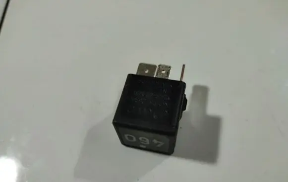 Volkswagen Golf V Other relay 1K0951253A