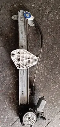Honda Accord Rear door manual window regulator 
