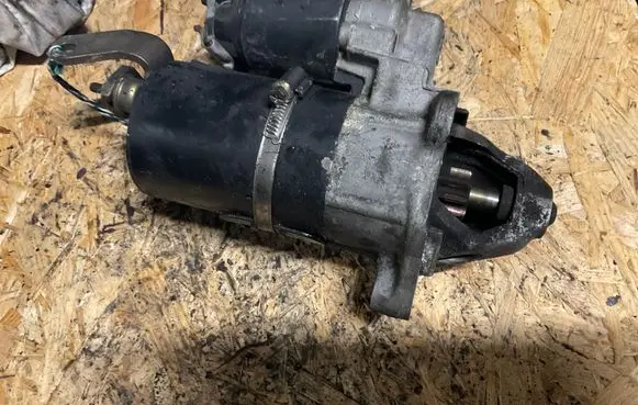 Audi A4 S4 B6 8E 8H Starter motor