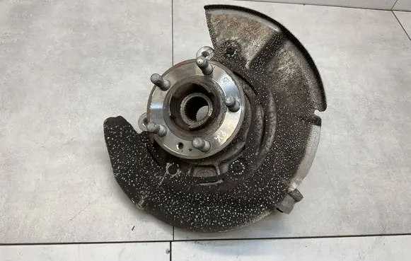 Land Rover Range Rover Evoque L538 Front wheel hub 