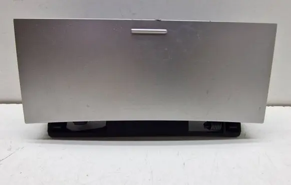 Peugeot 407 Car ashtray 9644562177 A1047513 A1047523