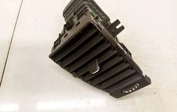 Opel Mokka X Dash center air vent grill 42514222